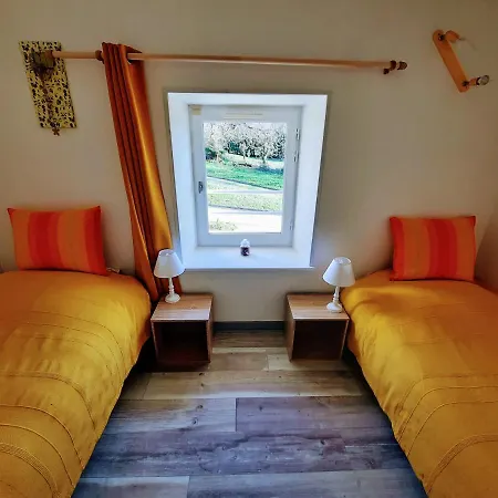Le Domaine De Fontsauzine * Genouille (Charente-Maritime)
