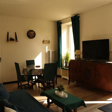 Le Domaine De Fontsauzine Genouille (Charente-Maritime)